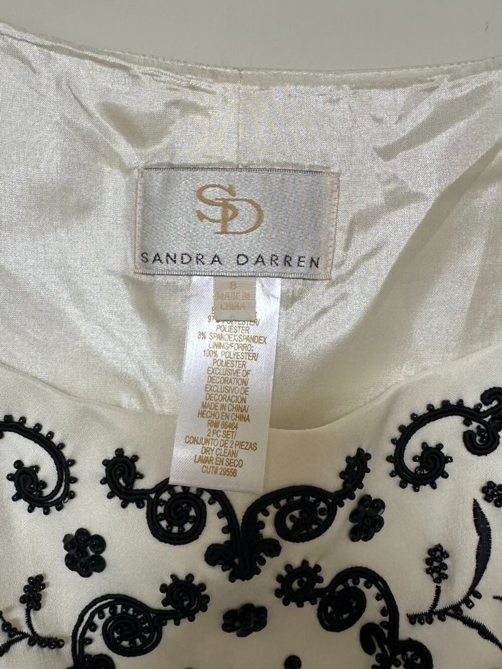 Vintage Sandra Darren Ivory & Black Beaded Embroidered Tank Top Size 8 🖤✨ - Picture 2 of 9